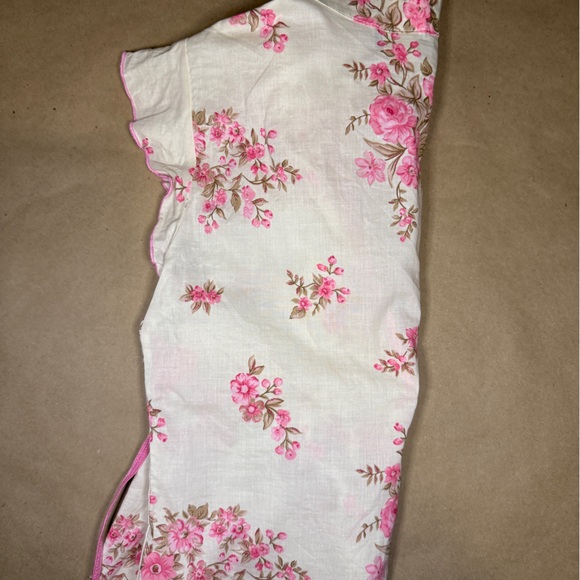 Rave Floral V-Neck Top | Tie Back Flutter Sleeve | Size M - Picture 4 of 4